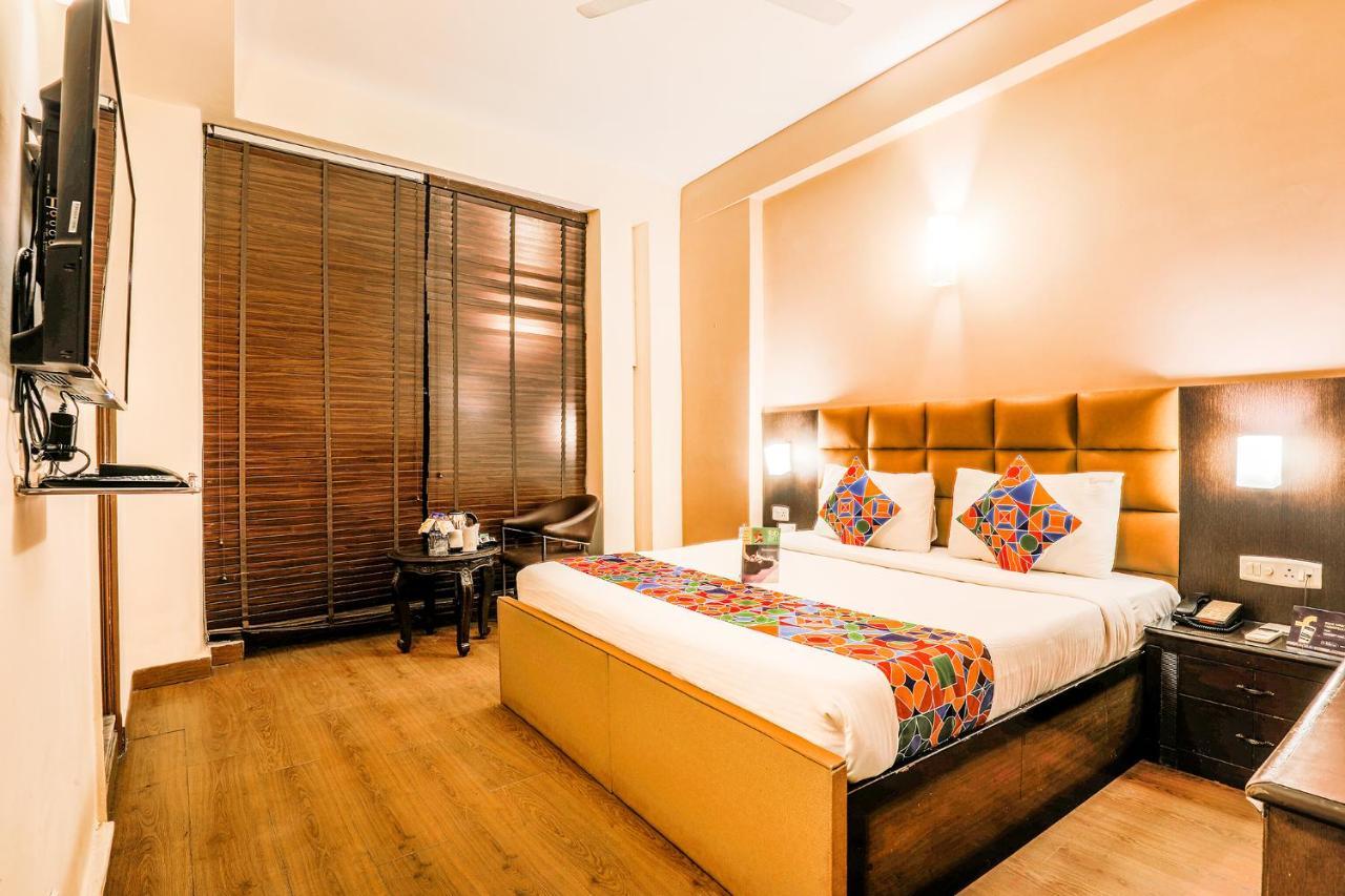 Fabhotel Conclave Boutique New Delhi Exterior photo